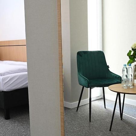 Hotel Parrot Рашин Экстерьер фото
