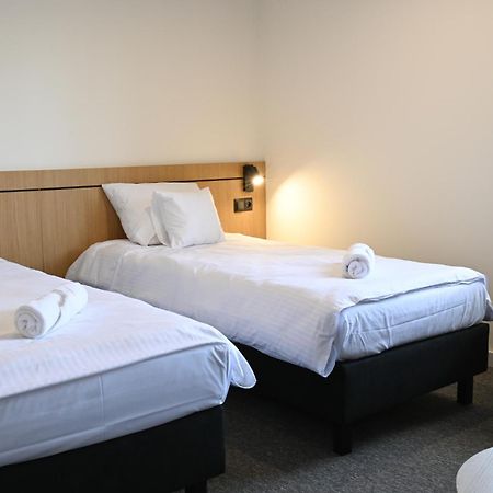Hotel Parrot Рашин Экстерьер фото