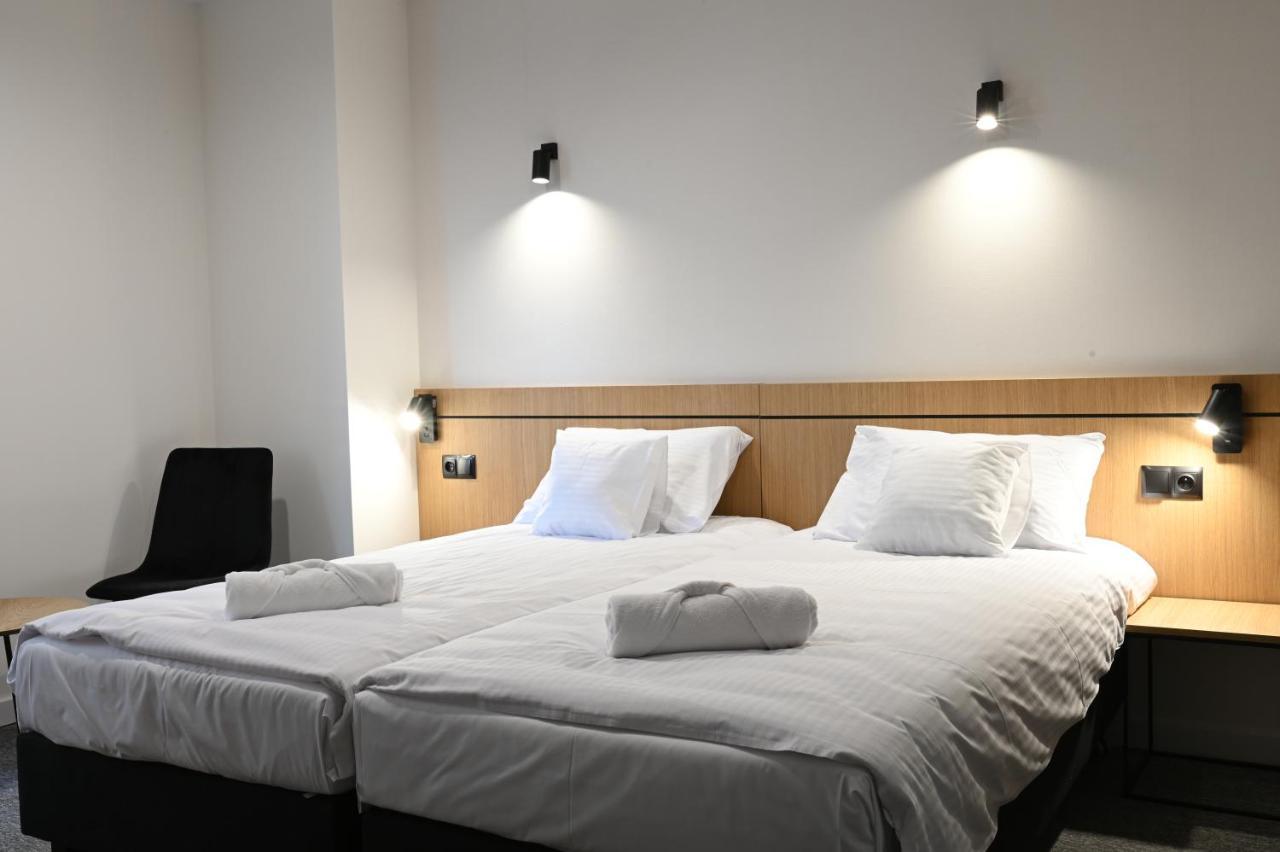 Hotel Parrot Рашин Экстерьер фото